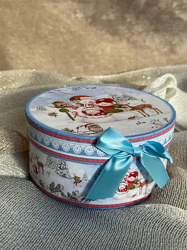 Чашка новогодняя R33364 Зимняя история фарфоровая в подарочной коробке 120 мл Белая - фото 4