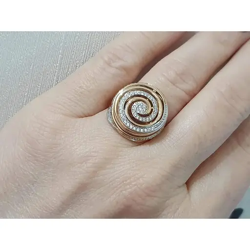 Золоте кільце Родинні коштовності з фіанітами. 1710379 17,5 - фото 3