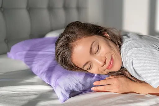 Шовкова наволочка «Чумацький Шлях» для подушки 70х50 см Наволочка від зморшок зі 100% натурального шовку Mulberry 19 моммі Лавандовий - фото 5