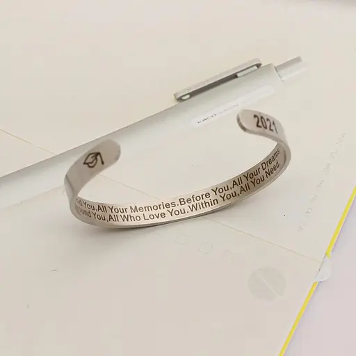 Vistaric Надихаючі браслети-манжети для жінок Мама Сестра Найкраща подруга Подруга Подарунки на її день народження Дружба Ювелірні - фото 6