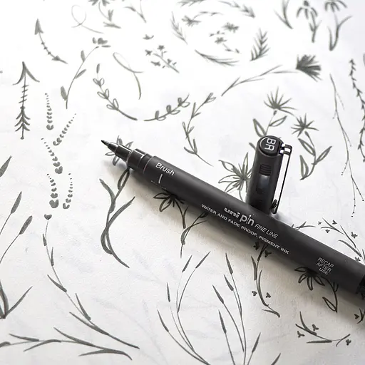 Лайнер-кисть Uni Pin Brush Fine Line темно-серый 2 мм (PINBR-200(S) DARK GREY) - фото 3