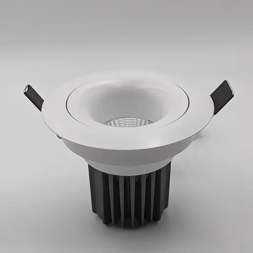 Точечный светильник Skarlat RSL7468-3 12W WH 3000K - фото 3