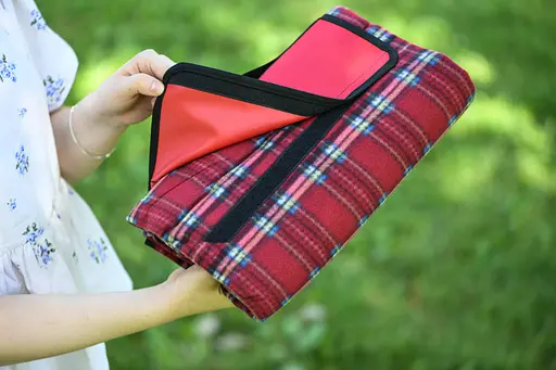 Плед Ardesto Picnic 130х170 см 100% полиэстер клетка красная (ART0916RC) - фото 5