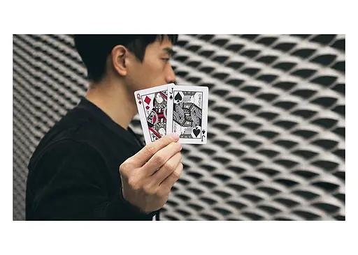 Карти Legends Playing Card Company Карти гральні Mirage V3 Eclipse by Patrick Kun (ВР_КИМЕПК) - фото 4