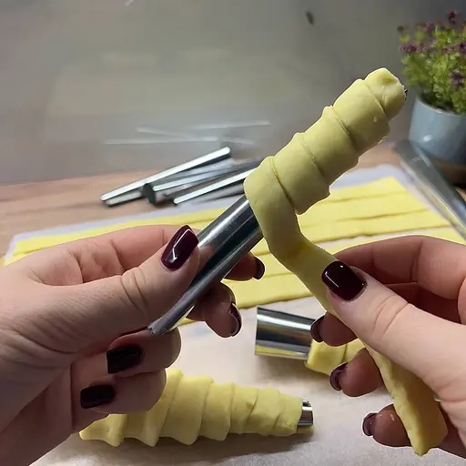 Кондитерські конуси для випічки трубочок «Каннолі» 10 см / 12 см / 14 см (30 штук), Master Class Металлик 86985 - фото 4