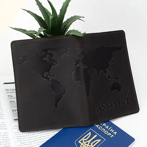 Обложка кожаная на загранпаспорт "Карта" (коричневая) - фото 3