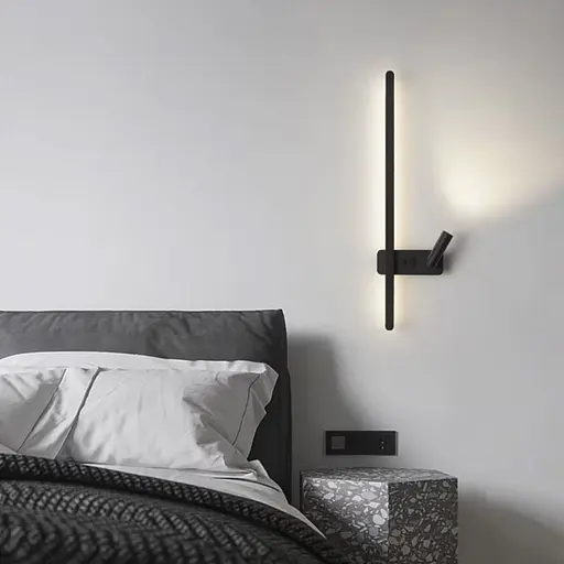 Черный линейный бра 65 см со спотом справа и 2-мя выключателями Line F Арт. WB 121/600 R BK  - фото 1