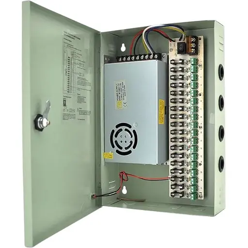 Импульсный блок питания Voltronic 12V-20A/18CH в боксе с замком перфорированный, 18-ти канальный - фото 1