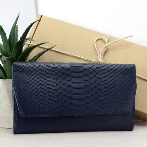 Кошелек женский кожаный Leona синий питон - фото 1