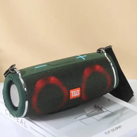 Портативна бездротова Bluetooth-колонка T&G TG642 з потужним звучанням, LED-підсвіткою та ремінцем для перенесення Зелений - фото 2