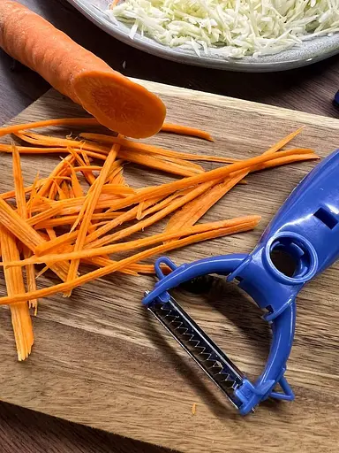 Шинковка для капусты нож для нарезки овощей соломкой и корейской морковки с подставкой «Принцесса кухни», Kitchette Голубой 86705 - фото 9