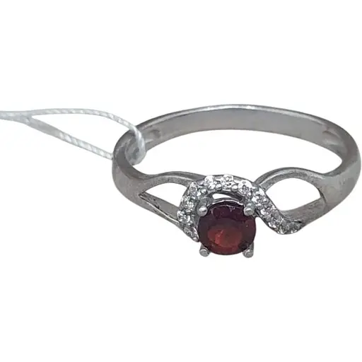Серебряное кольцо Агни Апрель с гранатом. 1938/1Р-GAR 17