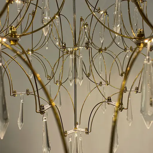 Дизайнерська невагома золота люстра із кришталем Ø 70 см | Арт. MJ203-730 Titanium | Line F - фото 4