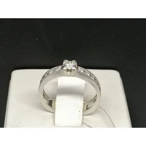 Золотое кольцо Гелиос с бриллиантами. Артикул 117161 16 - фото 3