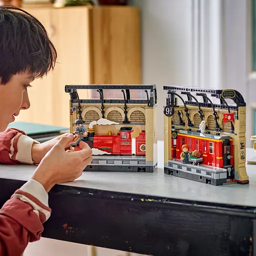 Конструктор LEGO Harry Potter Бук нук: Хогвартский экспресс 832 детали (76450) - фото 12