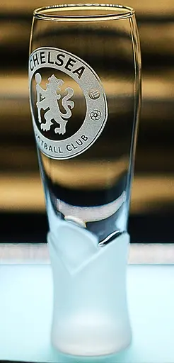 Пивний келих крафтовий 440 мл ФК Челси Chelseal з гравіюванням подарунок для фаната футбольна кружка - фото 3