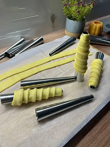 Кондитерські конуси для випічки трубочок «Каннолі» 140 мм (10 штук), Master Class Металлик 81905 - фото 6