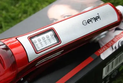 Випрямляч ProGemei GM-1991 із зволоженням та з турмаліновим покриттям 65 Вт - фото 3