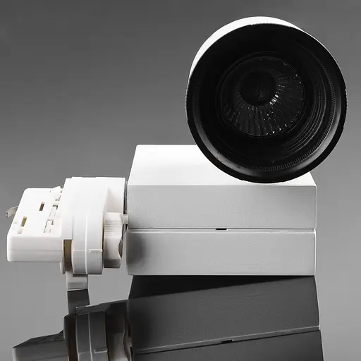 Светильник трековый поворотный под лампу KW-3/50W GU10 WH Brille L105-007 - фото 3