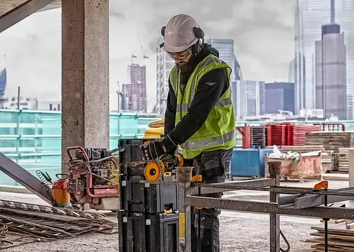 Акумуляторна болгарка DeWalt без АКБ та ЗП DCG418NT - фото 5