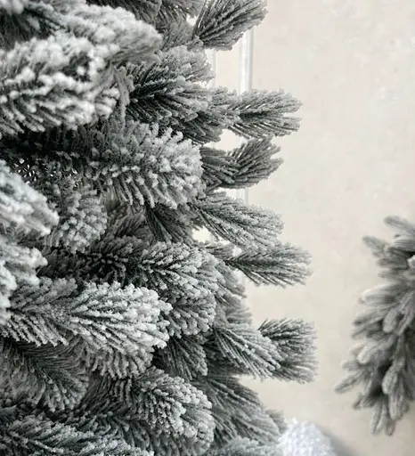 Штучна лита конусна ялинка Класик засніжена 1.6м - фото 2