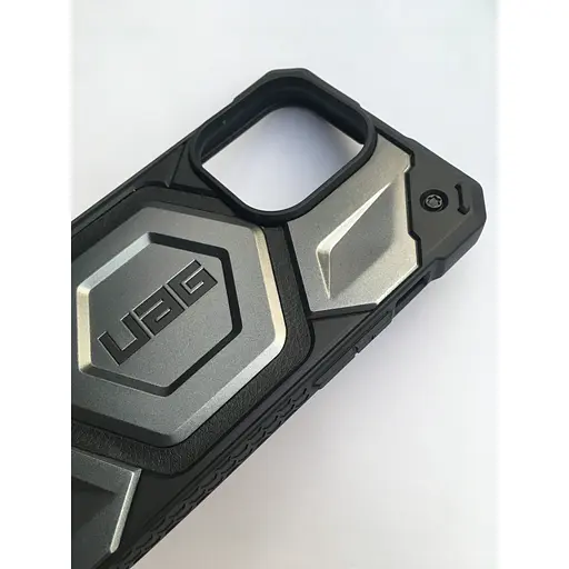 Оригінальний протиударний чохол UAG Monarch Pro MagSafe для iPhone 14 Pro Max (6.7") Silver (114031113333) - фото 6
