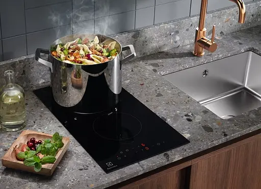 Варильна поверхня електрична Electrolux LHR3233CK (6948287) - фото 6