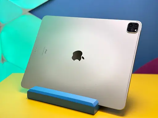 Планшет Apple iPad Pro 12.9 (2021) Wi-Fi 256GB Silver (M6W1) Б/У [145460] - фото 6