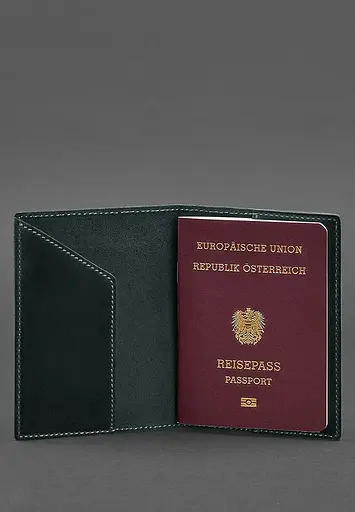 Кожаная обложка для паспорта с австрийским гербом зеленая Crazy Horse - фото 3