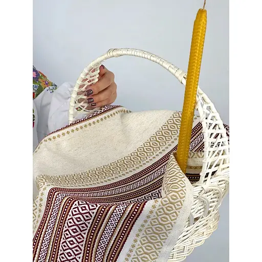 Комплект Великодній  кошик Галичина біла з рушником 70х45 см Промінь та свічка