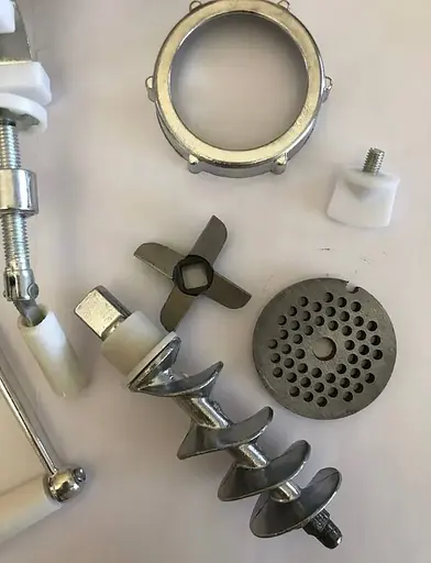 Мясорубка ручная механическая в коробке из литого алюминия 24х16х8.5 см (Ø отверстий в решётке 4 мм ), Zauberg 87216 - фото 5