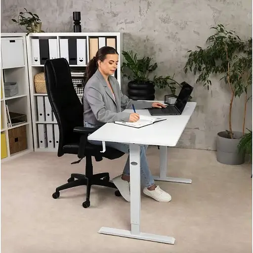 Офисное кресло Di Volio Adelo черный - фото 10