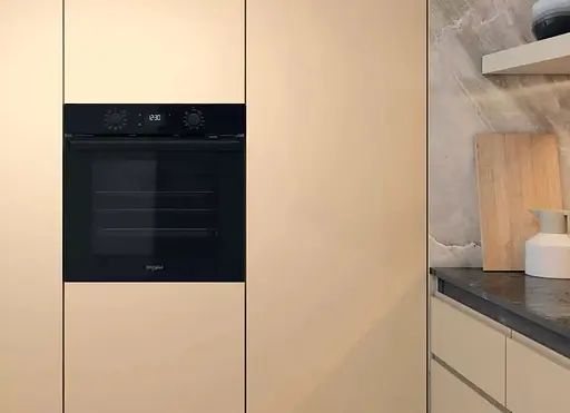 Духовой шкаф электрический Whirlpool 71 л A+ дисплей конвекция телескопические направляющие черный - фото 2