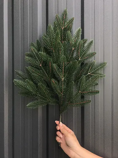 Гілка ялинки штучна Hvoya Classic зелена 60 см 3 шт. - фото 2