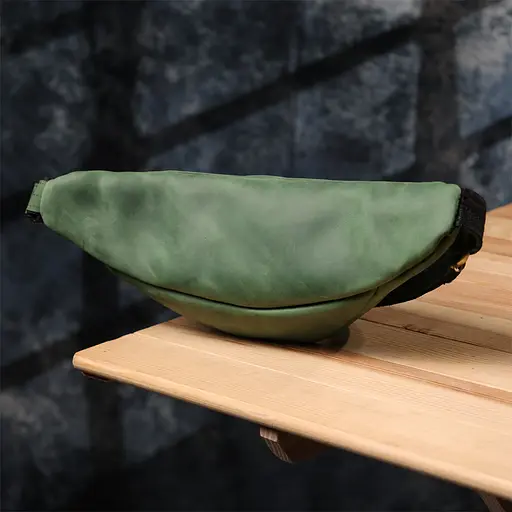 Стильна чоловіча бананка відмінної якості з натуральної шкіри вінтажної шкіри. SHVIGEL 34х14х7 см sum0027444 - фото 10