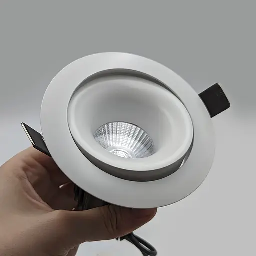 Точечный светильник Skarlat RSL7468-3 12W WH 3000K - фото 2