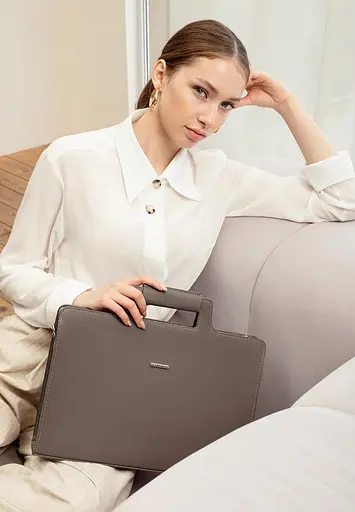 Жіноча шкіряна сумка для ноутбука і документів темно-бежева - фото 2