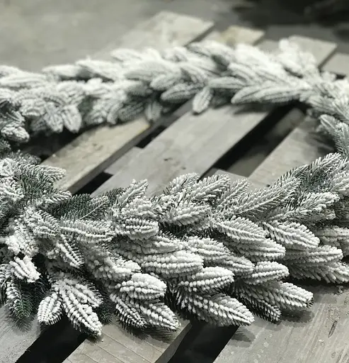 Гірлянда хвойна Hvoya Classic лита засніжена 1.2 м - фото 2