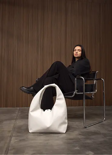 Женская сумка Sambag HOBO L белая 34 х 37 х 16 см (53300008) - фото 4