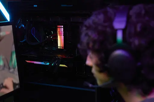 Kingston Память для ПК DDR5 5600 16 ГБ KIT (8 ГБ x 2) FURY Beast RGB - фото 10