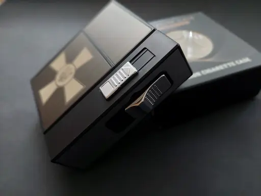 Портсигар на 20 сигарет із запальничкою та електроприкурювачем HL-424 Black Brown Хрест (15695) - фото 5