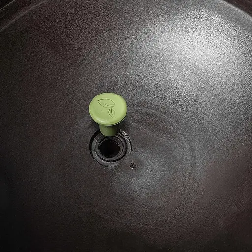 Горшок для растений Keter Rattan Hanging Sphere с цепочками подвесной темно-коричневый 8.6 л - фото 5