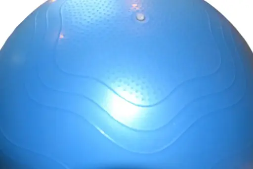 М'яч для фітнесу (фітбол) укріплений PowerPlay 4000 Ø65 cm Premium Gymball Anti-Burst Синій + помпа (PP_4000_65cm_Blue) - фото 3