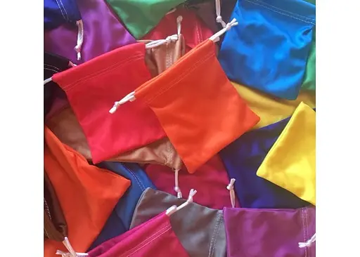 Настольная игра YELLOWBOX Шарлатаны из Кведлинбурга с дополнением Ведьмы-травницы и бонус-мешочками! (ПК001+2) - фото 2