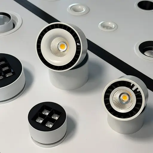 Точечный светильник Skarlat RSLC7529 12W WH+BK 4000K - фото 5