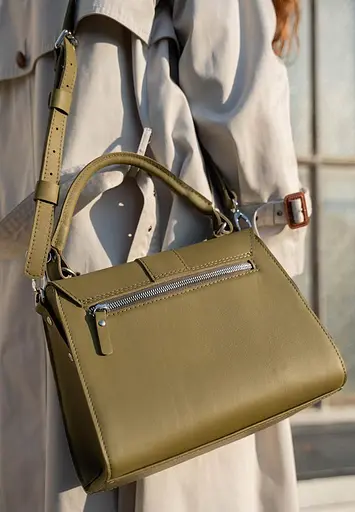 Женская кожаная сумка Ester оливковая - фото 5
