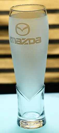 Пивний крафтовий келих 440 мл з гравіюванням Mazda  Мазда  подарунок для автолюбителя  кухоль для пива - фото 3