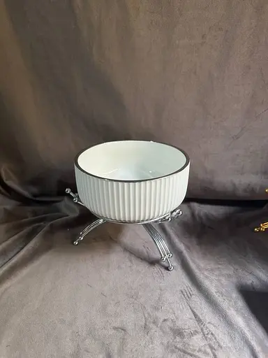 Керамическое блюдо 1568 S с рельефом на серебристой подставке 16,5 см - фото 5