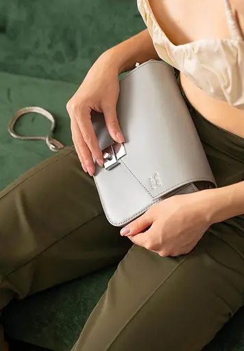 Жіноча шкіряна сумочка Yoko сіра - фото 7