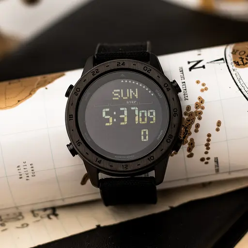 Годинник North Edge Tank3 5BAR з компасом - фото 3